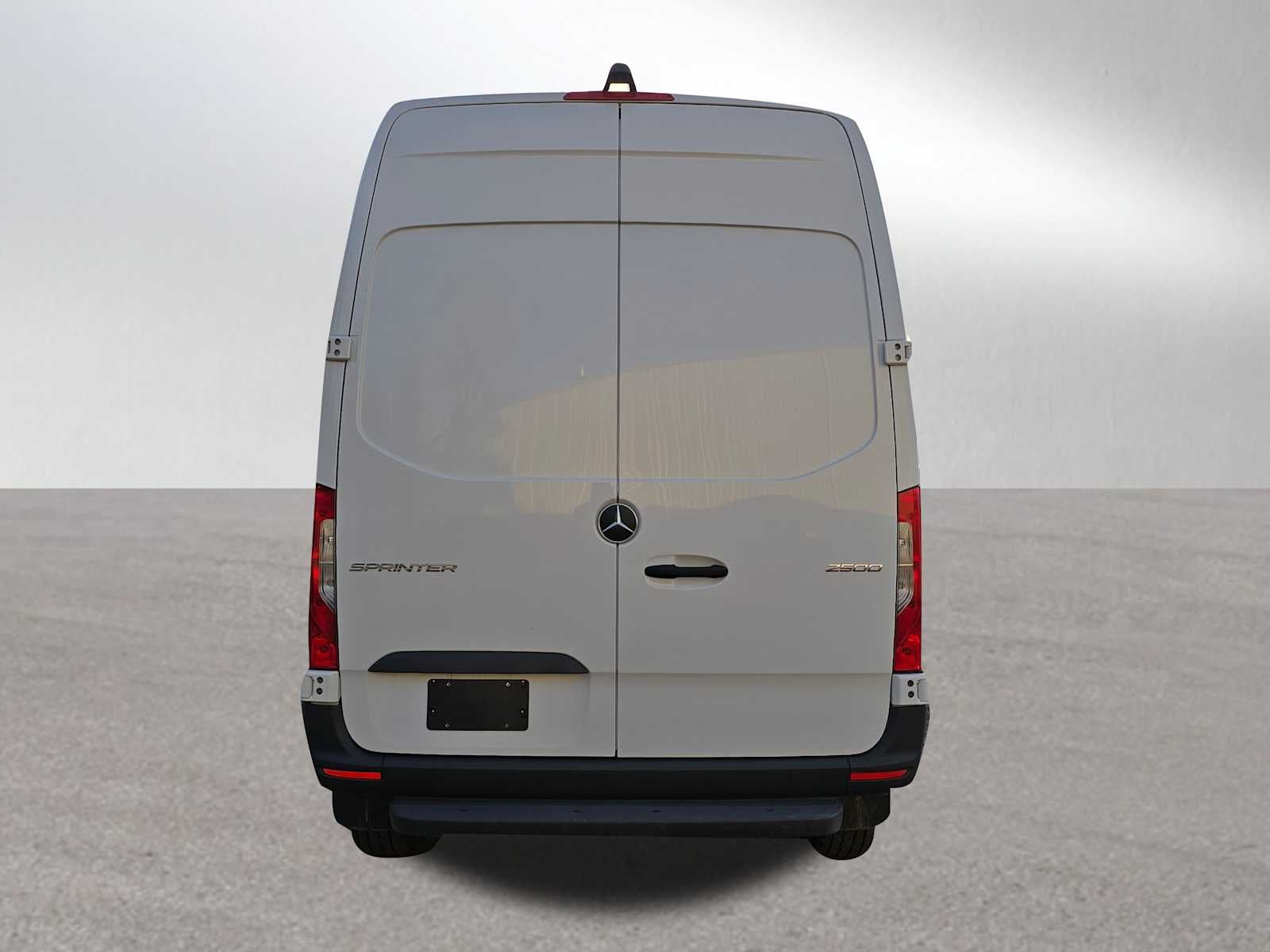 2025 Mercedes-Benz Sprinter Cargo Van 2500 Standard Roof I4 Diesel 144" RWD