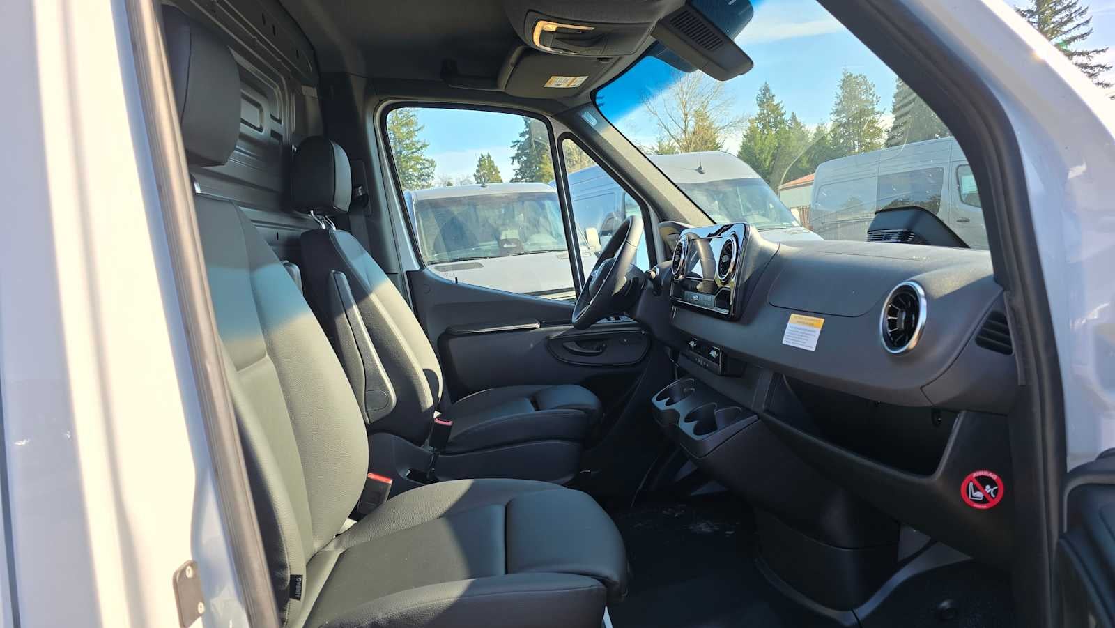 2026 Mercedes-Benz Sprinter 2500 Standard Roof I4 Diesel 144" RWD