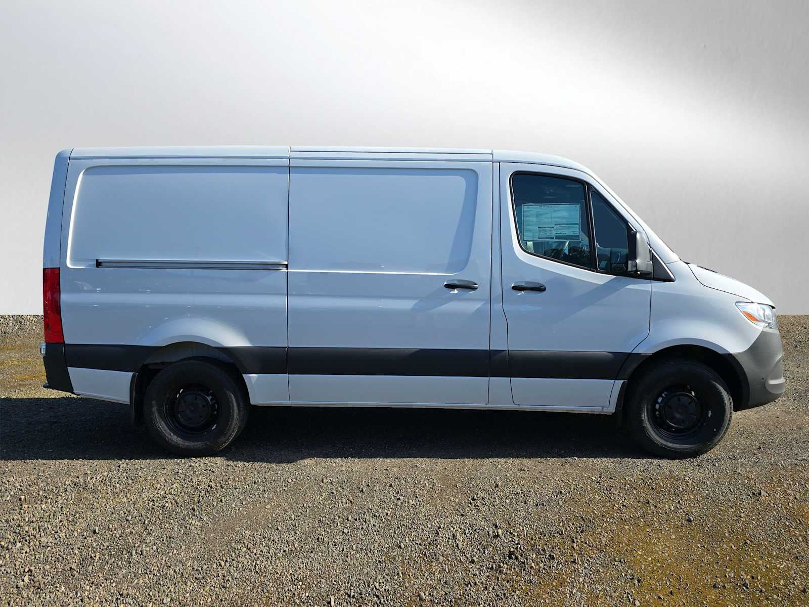 2026 Mercedes-Benz Sprinter 2500 Standard Roof I4 Diesel 144" RWD