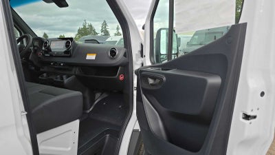 2026 Mercedes-Benz Sprinter 2500 Standard Roof I4 Diesel 144 RWD
