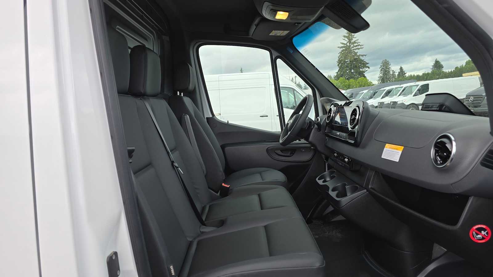 2026 Mercedes-Benz Sprinter 2500 Standard Roof I4 Diesel 144 RWD