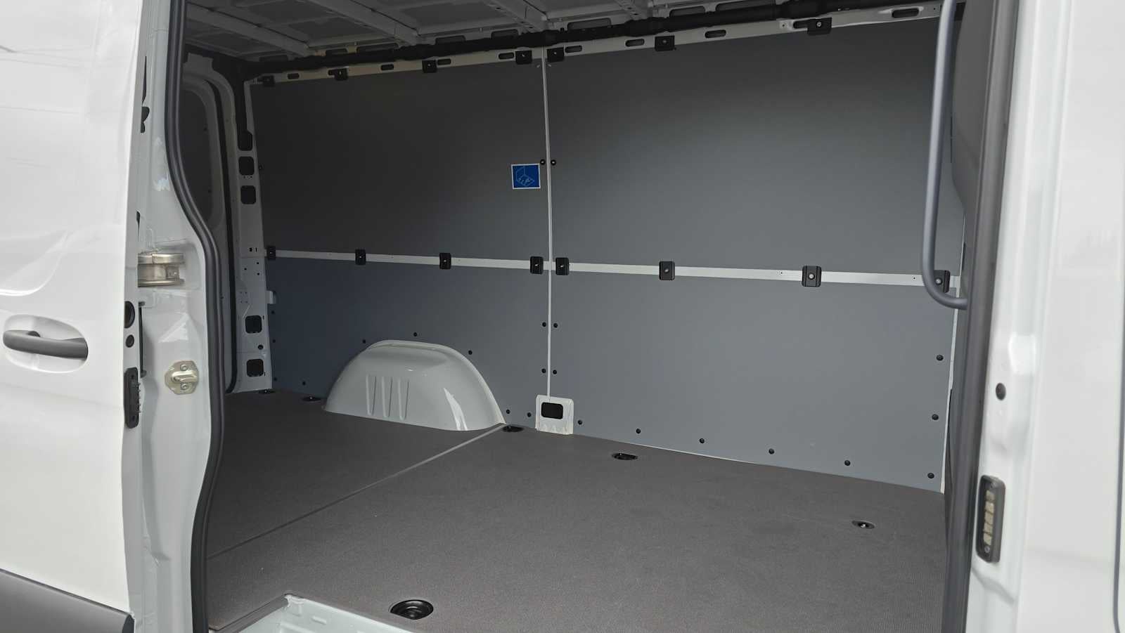 2026 Mercedes-Benz Sprinter 2500 Standard Roof I4 Diesel 144 RWD