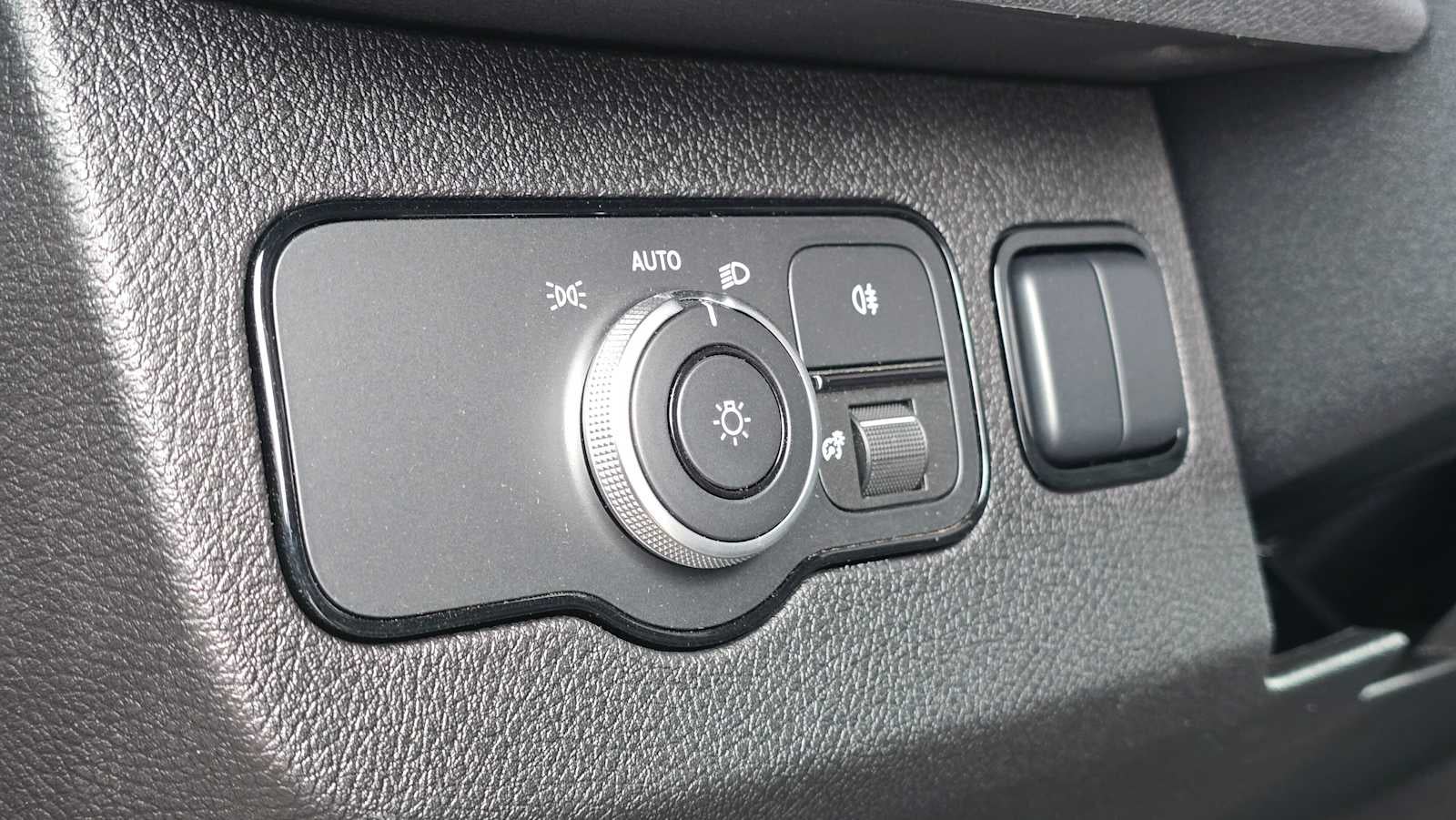 2026 Mercedes-Benz Sprinter 2500 Standard Roof I4 Diesel 144 RWD