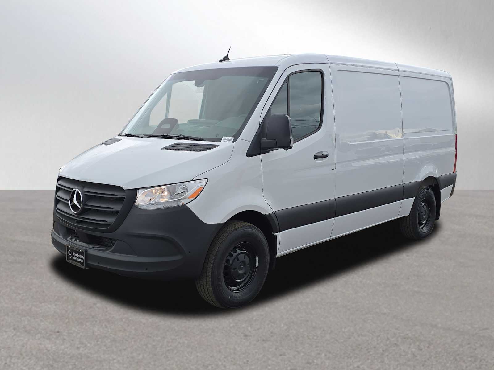 2026 Mercedes-Benz Sprinter 2500 Standard Roof I4 Diesel 144 RWD