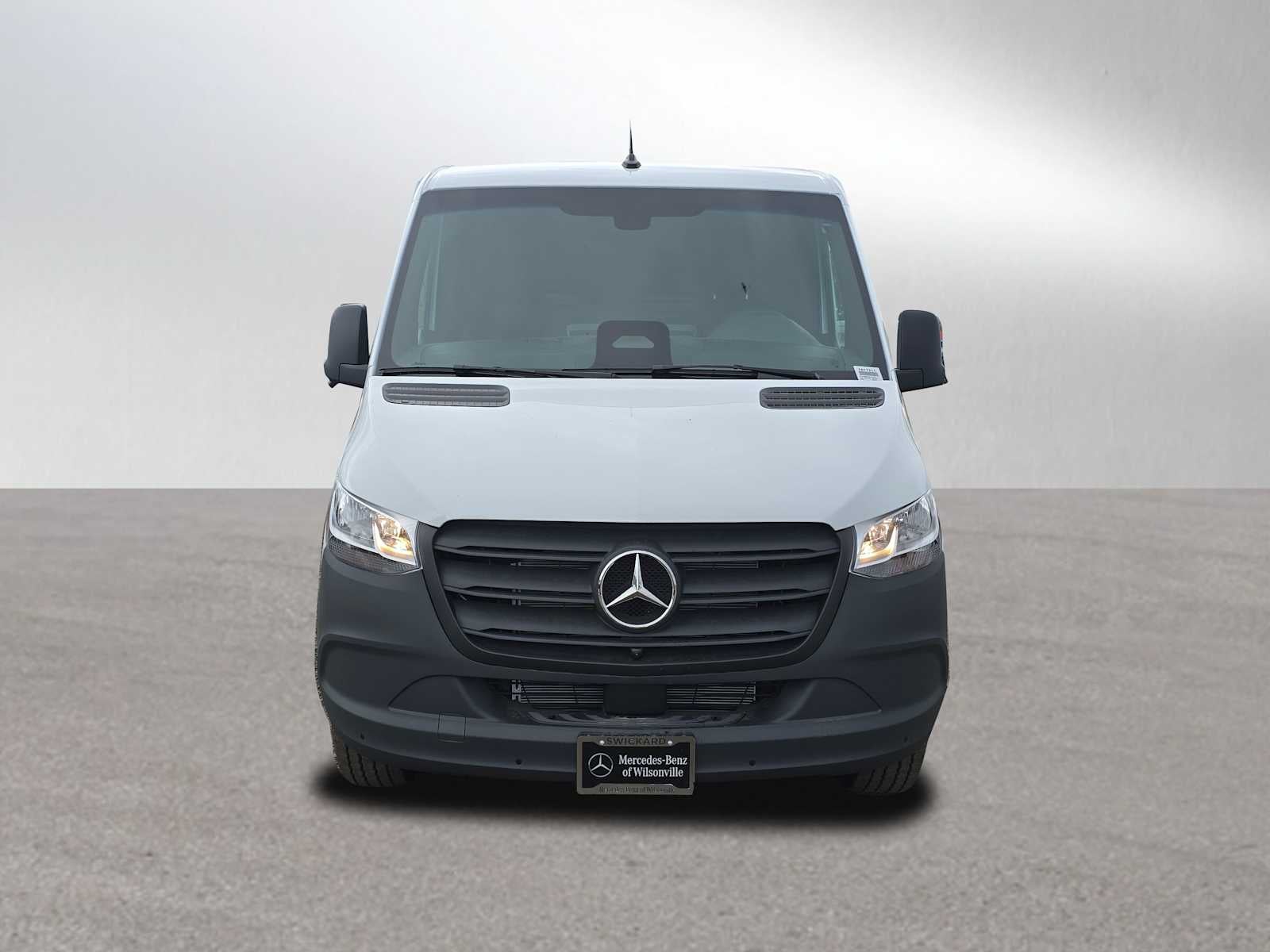 2026 Mercedes-Benz Sprinter 2500 Standard Roof I4 Diesel 144 RWD