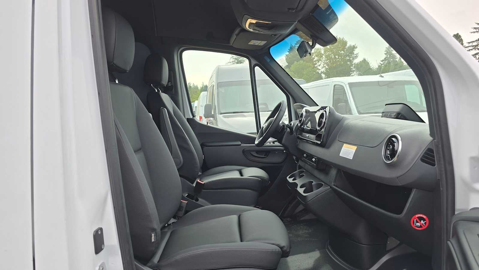 2026 Mercedes-Benz Sprinter 2500 Standard Roof I4 Diesel 144 RWD