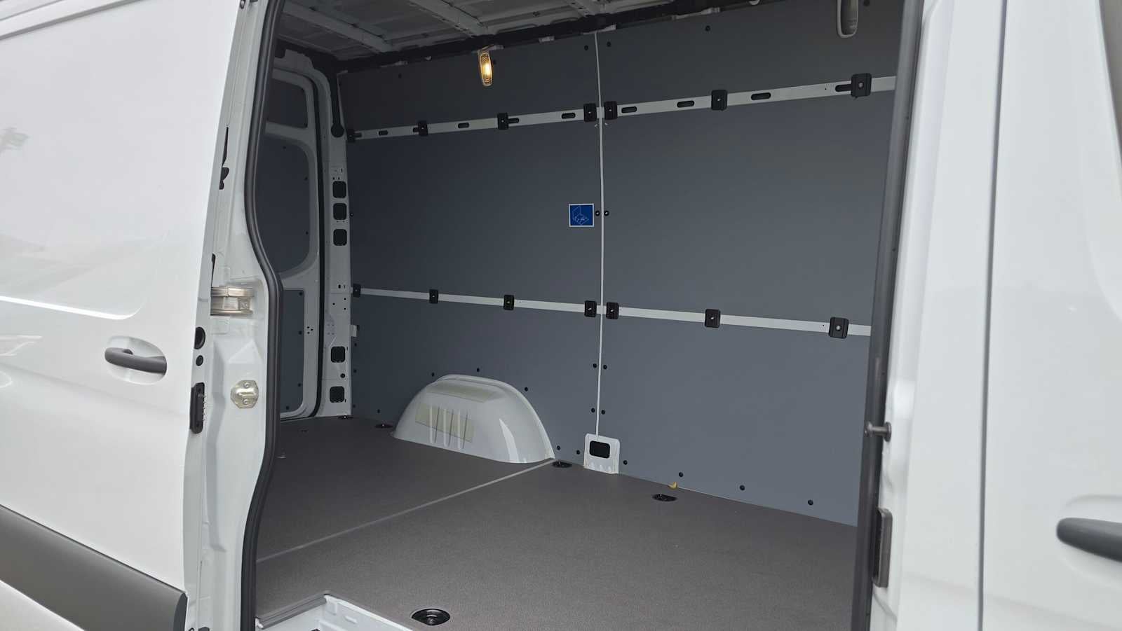 2026 Mercedes-Benz Sprinter 2500 Standard Roof I4 Diesel 144 RWD