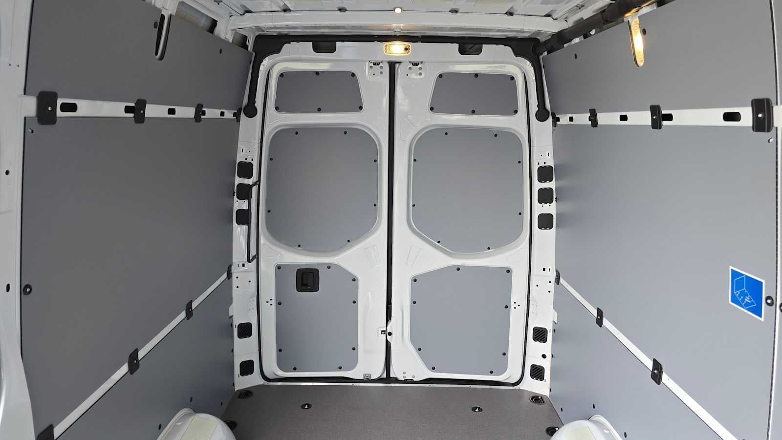 2026 Mercedes-Benz Sprinter 2500 Standard Roof I4 Diesel 144 RWD