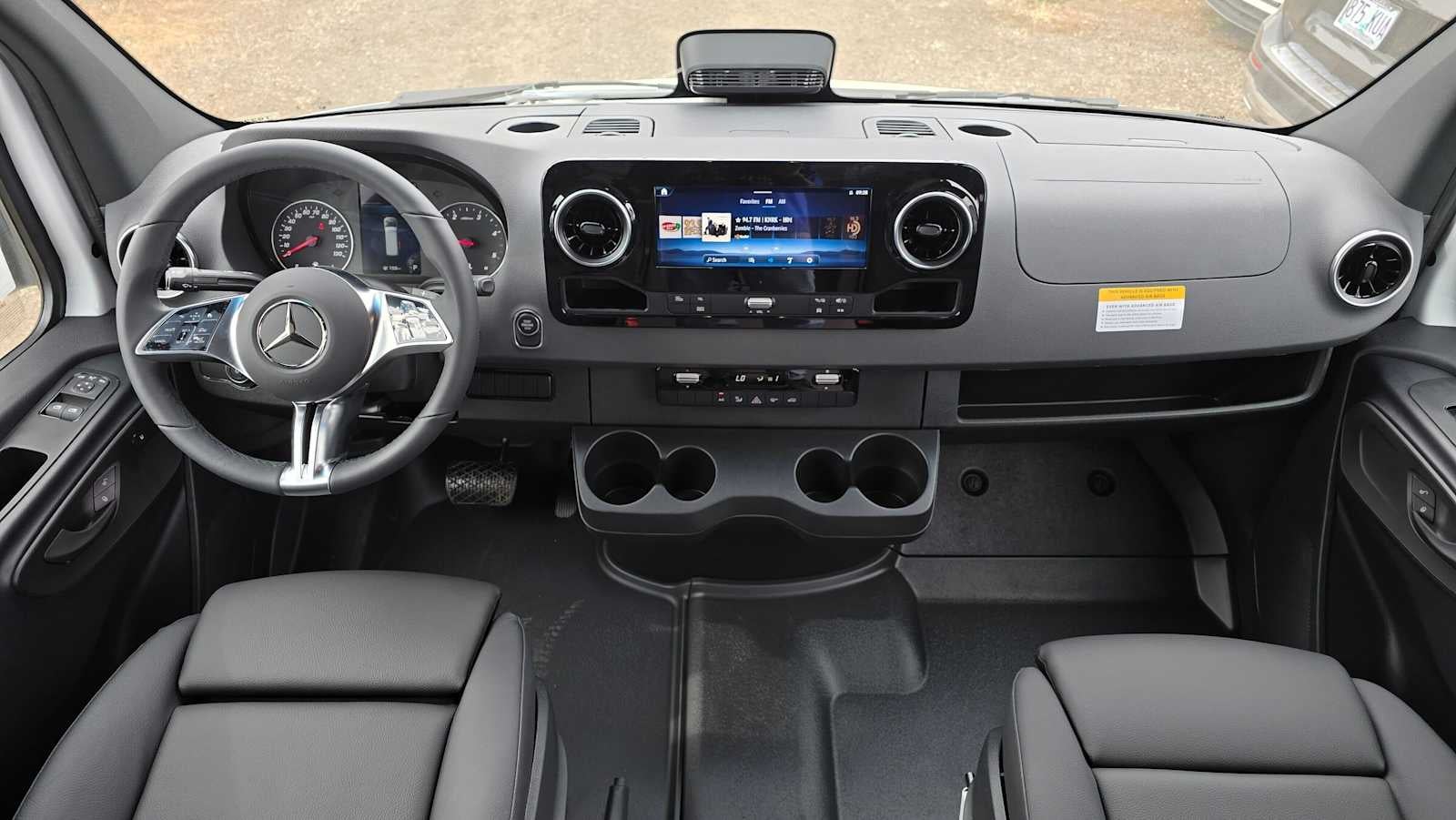 2026 Mercedes-Benz Sprinter 2500 Standard Roof I4 Diesel 144 RWD