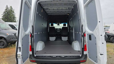 2026 Mercedes-Benz Sprinter 2500 Standard Roof I4 Diesel 144 RWD