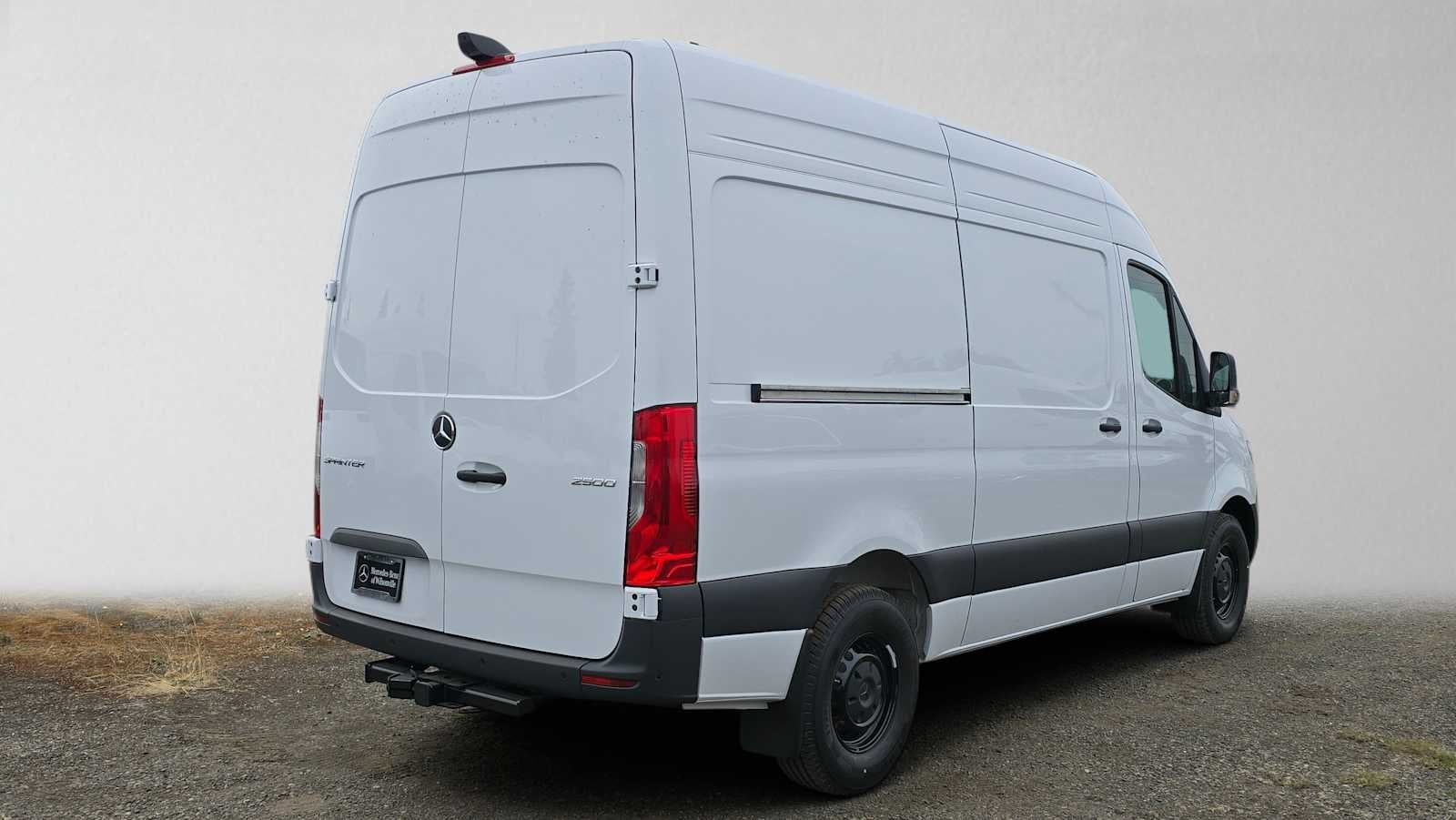 2026 Mercedes-Benz Sprinter 2500 Standard Roof I4 Diesel 144 RWD