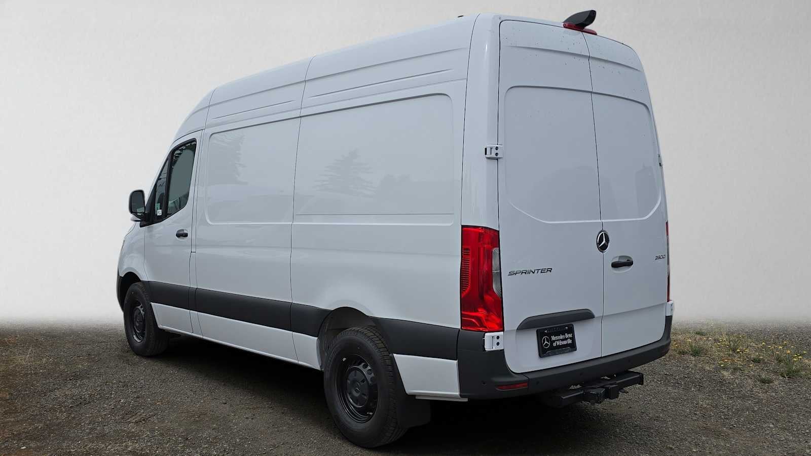 2026 Mercedes-Benz Sprinter 2500 Standard Roof I4 Diesel 144 RWD