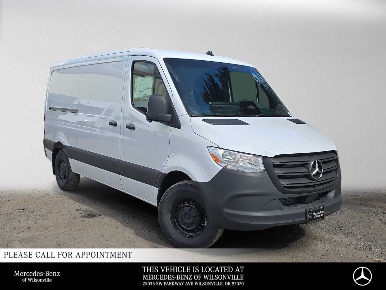 2026 Mercedes-Benz Sprinter Cargo 2500 Standard Roof I4 Diesel 144 RWD