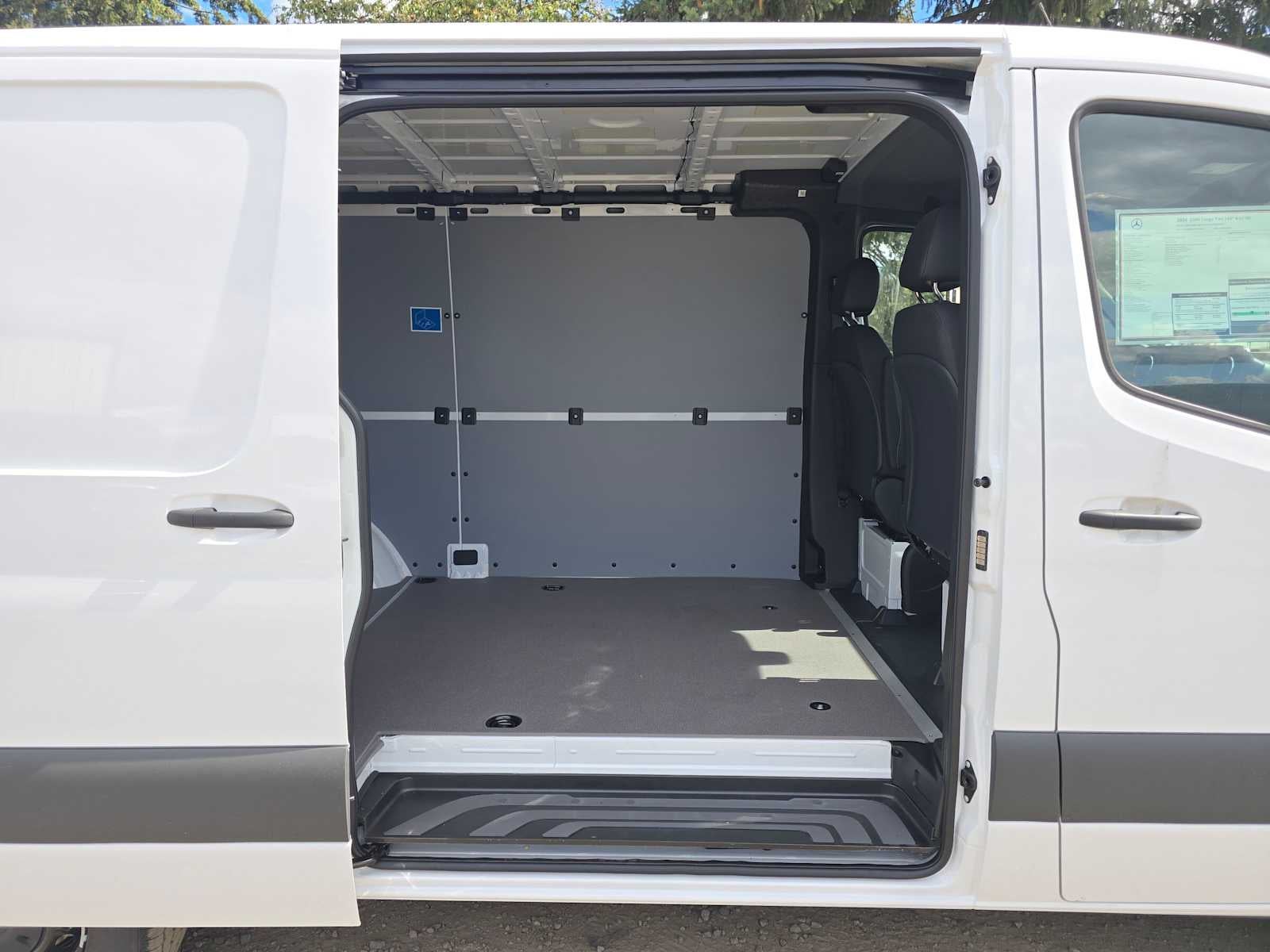 2026 Mercedes-Benz Sprinter Cargo 2500 Standard Roof I4 Diesel 144 RWD