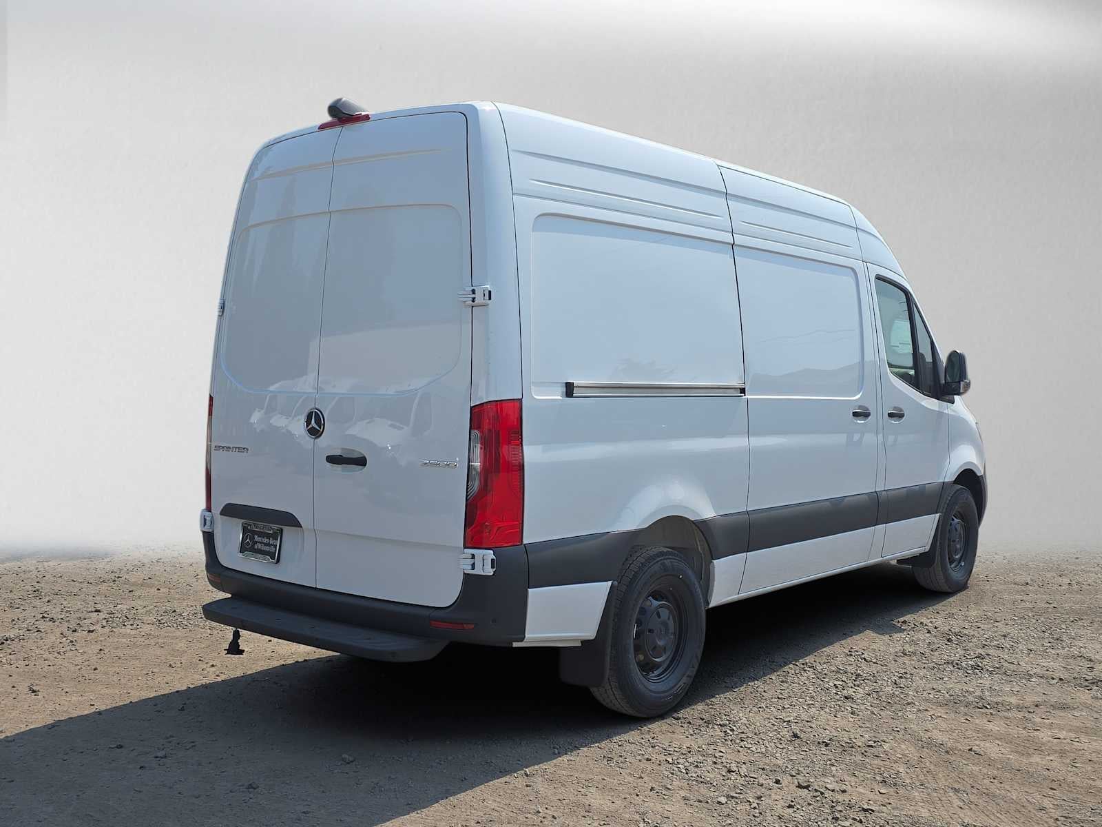 2026 Mercedes-Benz Sprinter Cargo 2500 Standard Roof I4 Diesel 144 RWD