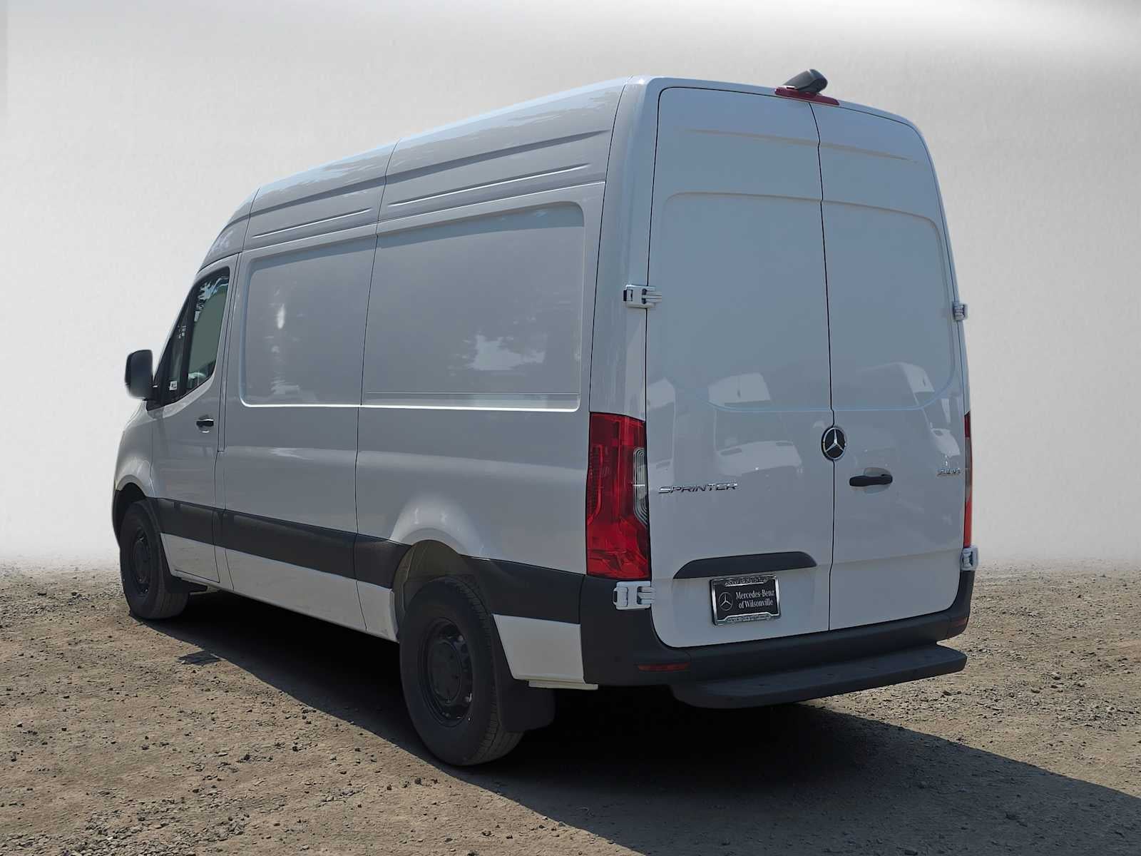 2026 Mercedes-Benz Sprinter Cargo 2500 Standard Roof I4 Diesel 144 RWD