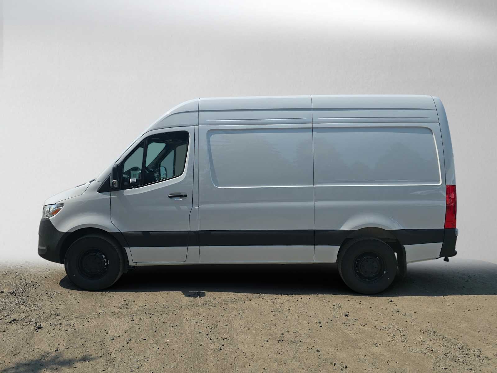 2026 Mercedes-Benz Sprinter Cargo 2500 Standard Roof I4 Diesel 144 RWD