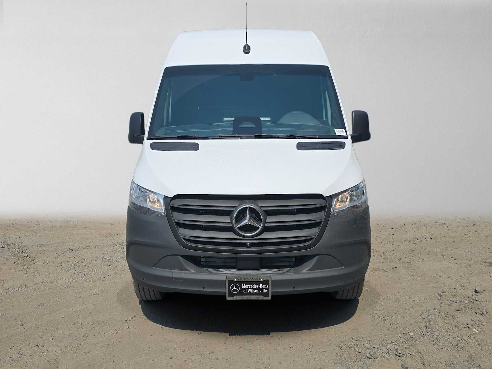 2026 Mercedes-Benz Sprinter Cargo 2500 Standard Roof I4 Diesel 144 RWD