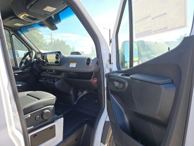2026 Mercedes-Benz Sprinter 2500 Standard Roof I4 Diesel 144 RWD