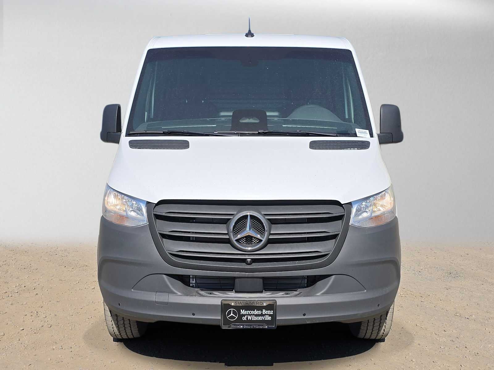2026 Mercedes-Benz Sprinter 2500 Standard Roof I4 Diesel 144 RWD