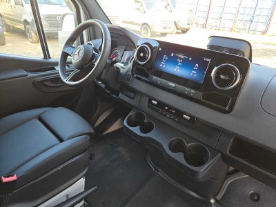 2026 Mercedes-Benz Sprinter Cargo 2500 Standard Roof I4 Diesel 144 RWD