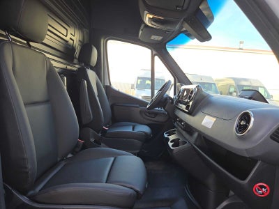 2026 Mercedes-Benz Sprinter Cargo 2500 Standard Roof I4 Diesel 144 RWD