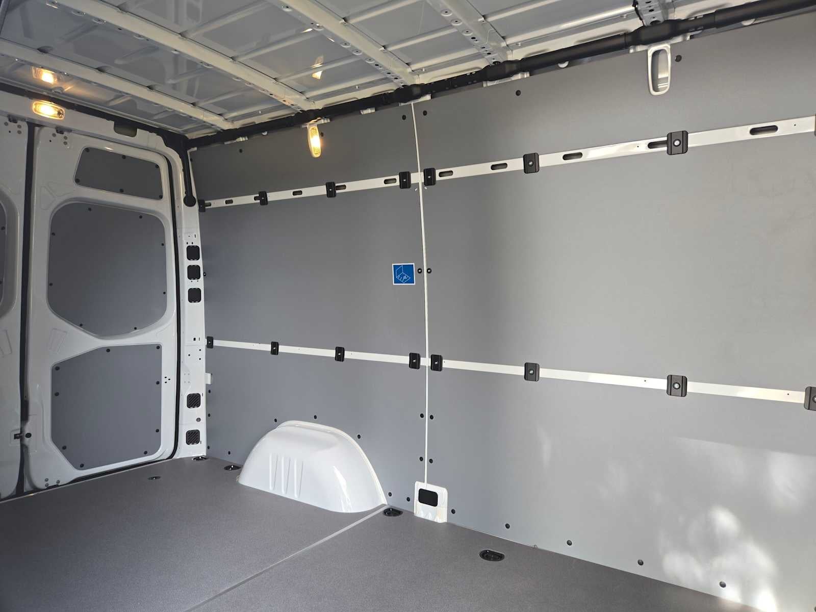 2026 Mercedes-Benz Sprinter Cargo 2500 Standard Roof I4 Diesel 144 RWD