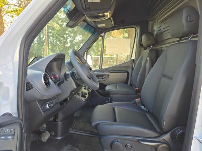 2026 Mercedes-Benz Sprinter Cargo 2500 Standard Roof I4 Diesel 144 RWD