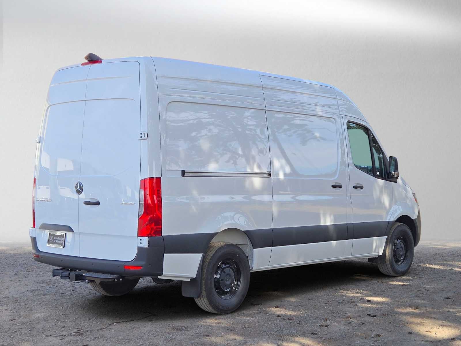 2026 Mercedes-Benz Sprinter Cargo 2500 Standard Roof I4 Diesel 144 RWD