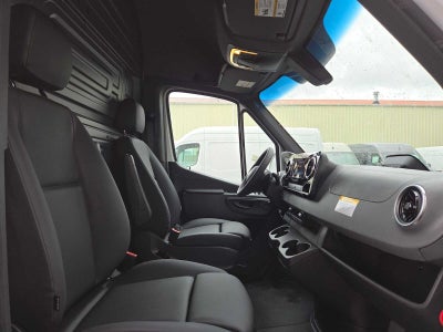 2026 Mercedes-Benz Sprinter Cargo 2500 Standard Roof I4 Diesel 144 RWD