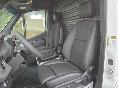 2026 Mercedes-Benz Sprinter Cargo 2500 Standard Roof I4 Diesel 144 RWD