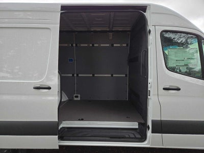 2026 Mercedes-Benz Sprinter Cargo 2500 Standard Roof I4 Diesel 144 RWD