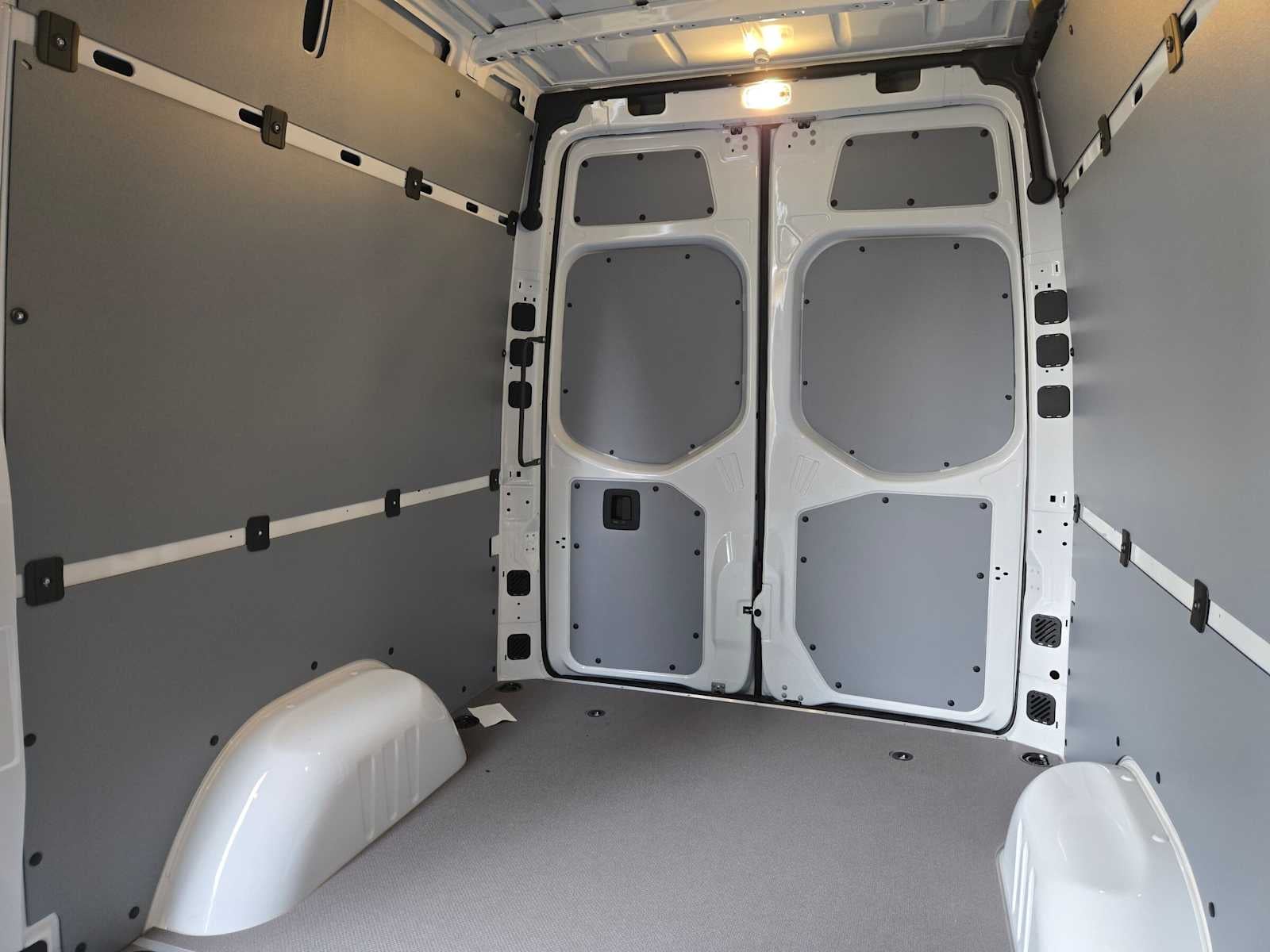 2026 Mercedes-Benz Sprinter Cargo 2500 Standard Roof I4 Diesel 144 RWD