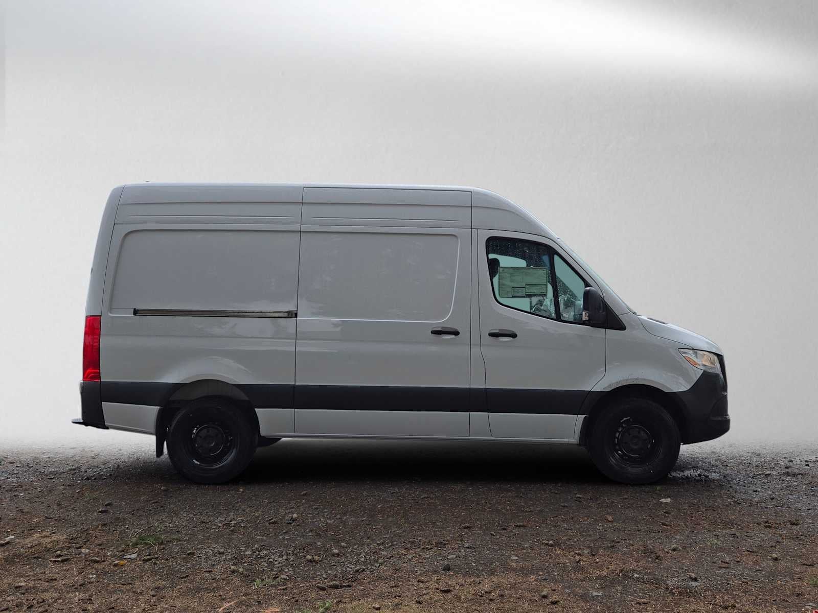 2026 Mercedes-Benz Sprinter Cargo 2500 Standard Roof I4 Diesel 144 RWD