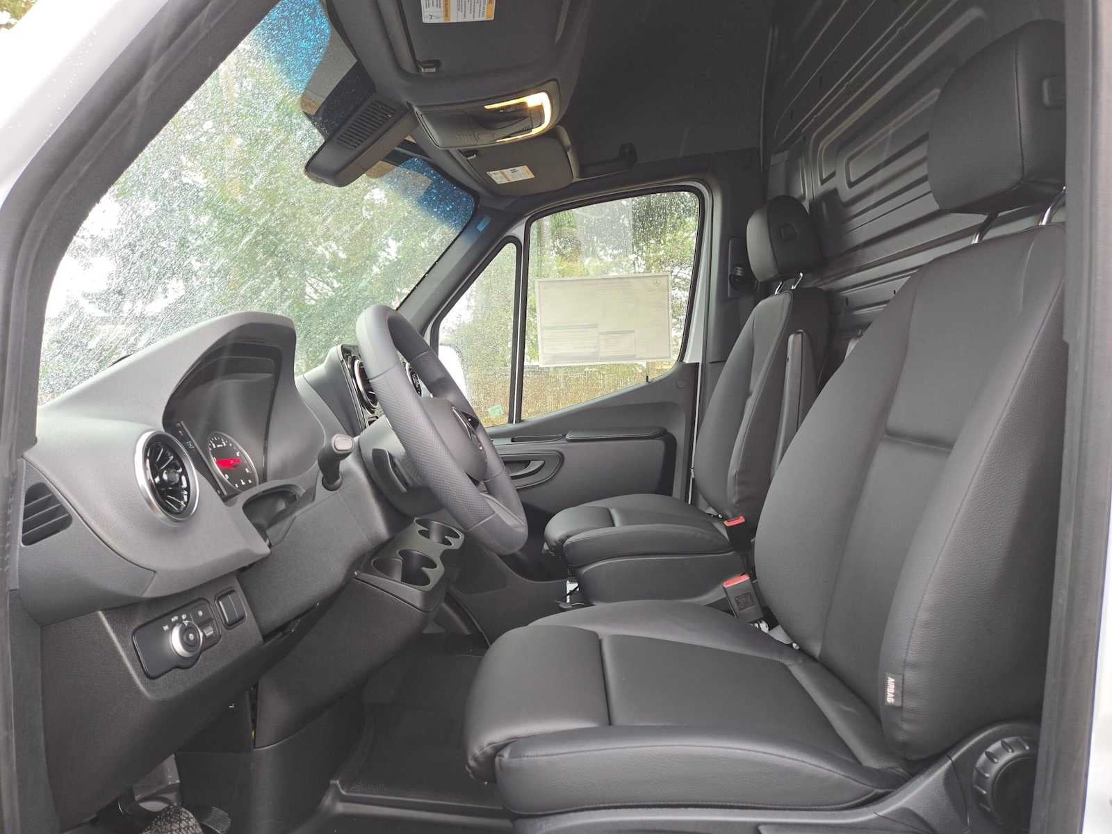 2026 Mercedes-Benz Sprinter Cargo 2500 Standard Roof I4 Diesel 144 RWD