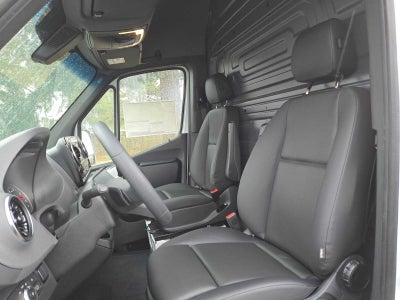 2026 Mercedes-Benz Sprinter Cargo 2500 Standard Roof I4 Diesel 144 RWD