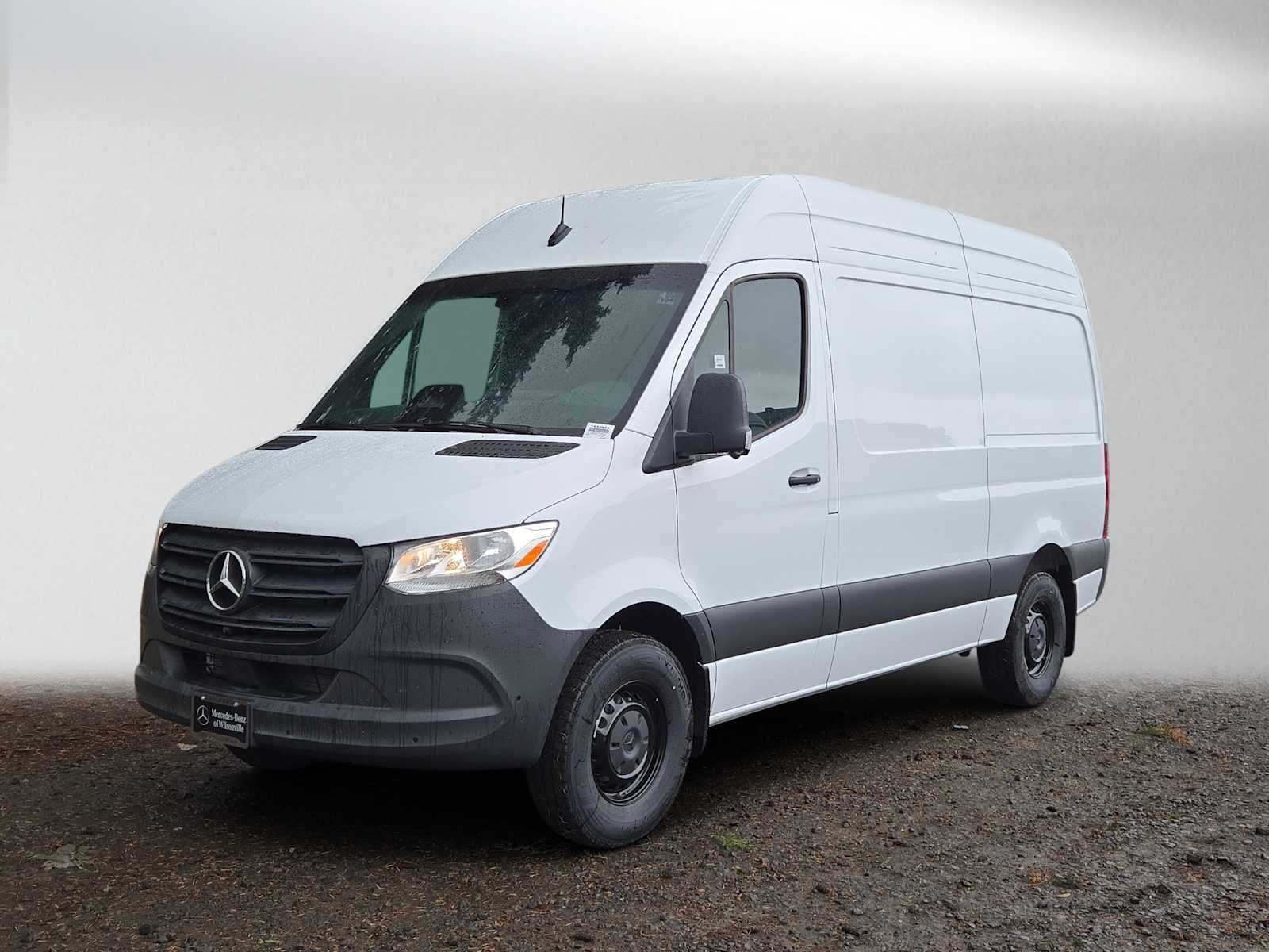 2026 Mercedes-Benz Sprinter Cargo 2500 Standard Roof I4 Diesel 144 RWD