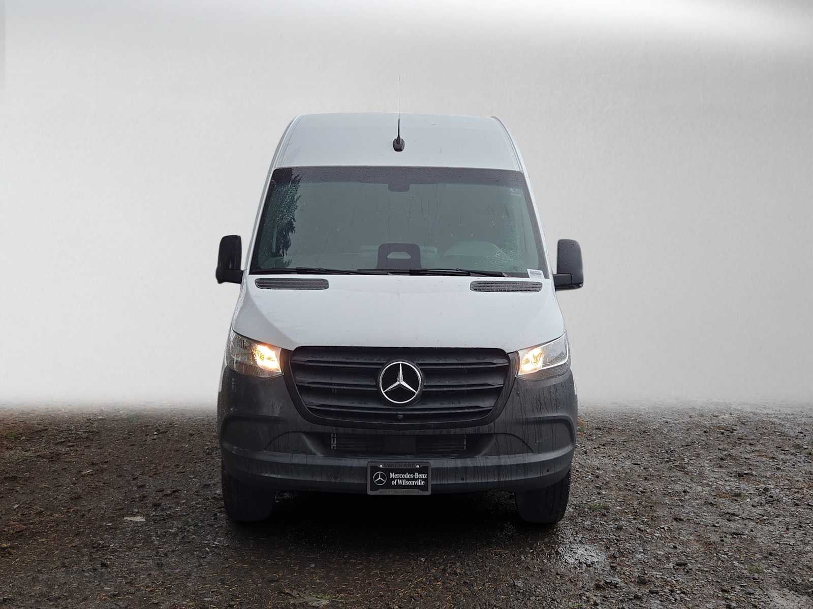 2026 Mercedes-Benz Sprinter Cargo 2500 Standard Roof I4 Diesel 144 RWD