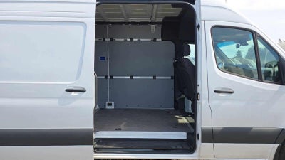 2025 Mercedes-Benz Sprinter Cargo Van 2500 Standard Roof I4 Diesel 144 RWD