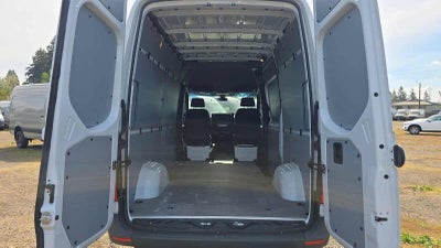 2025 Mercedes-Benz Sprinter Cargo Van 2500 Standard Roof I4 Diesel 144 RWD