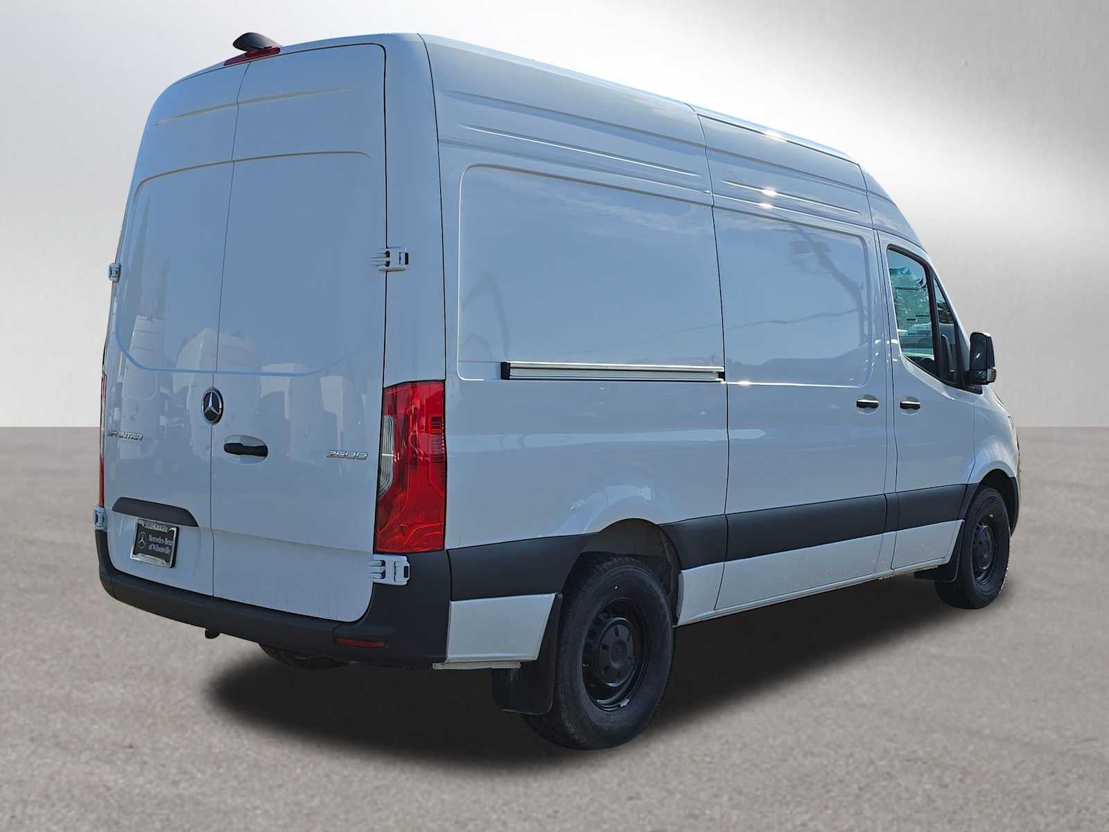 2025 Mercedes-Benz Sprinter Cargo Van 2500 Standard Roof I4 Diesel 144" RWD