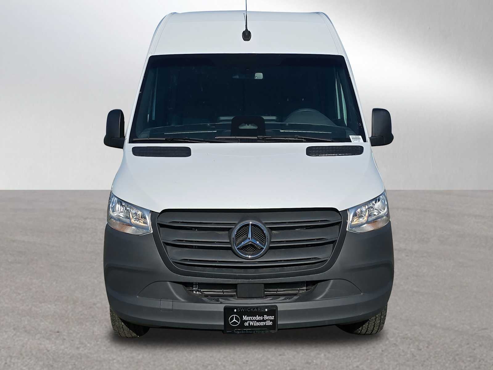 2025 Mercedes-Benz Sprinter Cargo Van 2500 Standard Roof I4 Diesel 144" RWD