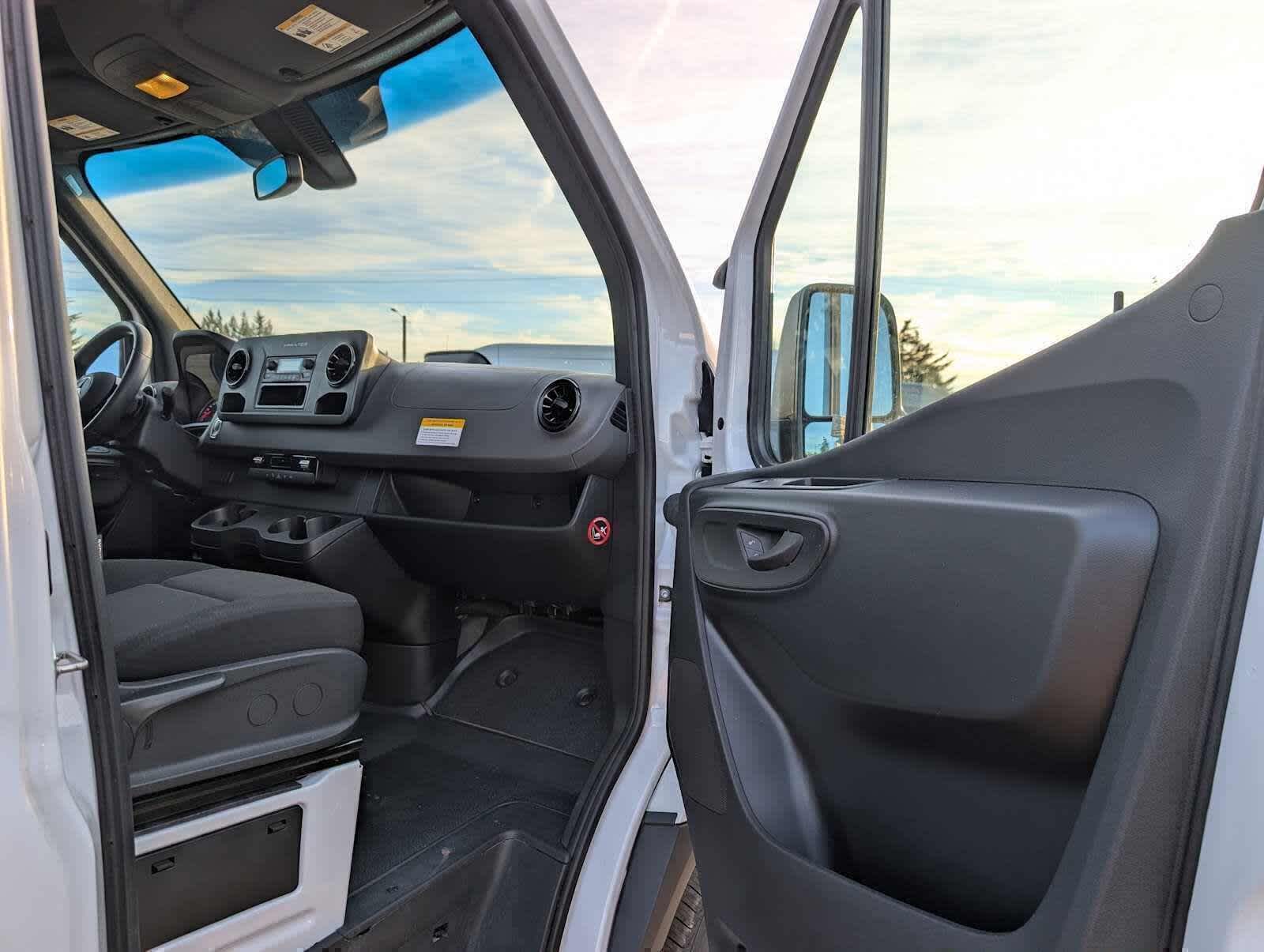 2025 Mercedes-Benz Sprinter Cargo Van 2500 Standard Roof I4 Diesel 144 RWD