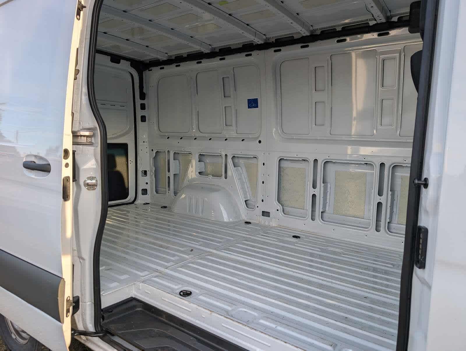 2025 Mercedes-Benz Sprinter Cargo Van 2500 Standard Roof I4 Diesel 144 RWD