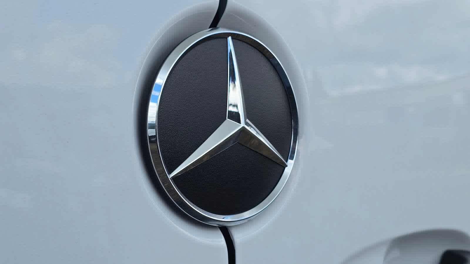 2025 Mercedes-Benz Sprinter Cargo Van 2500 Standard Roof I4 Diesel 144 RWD