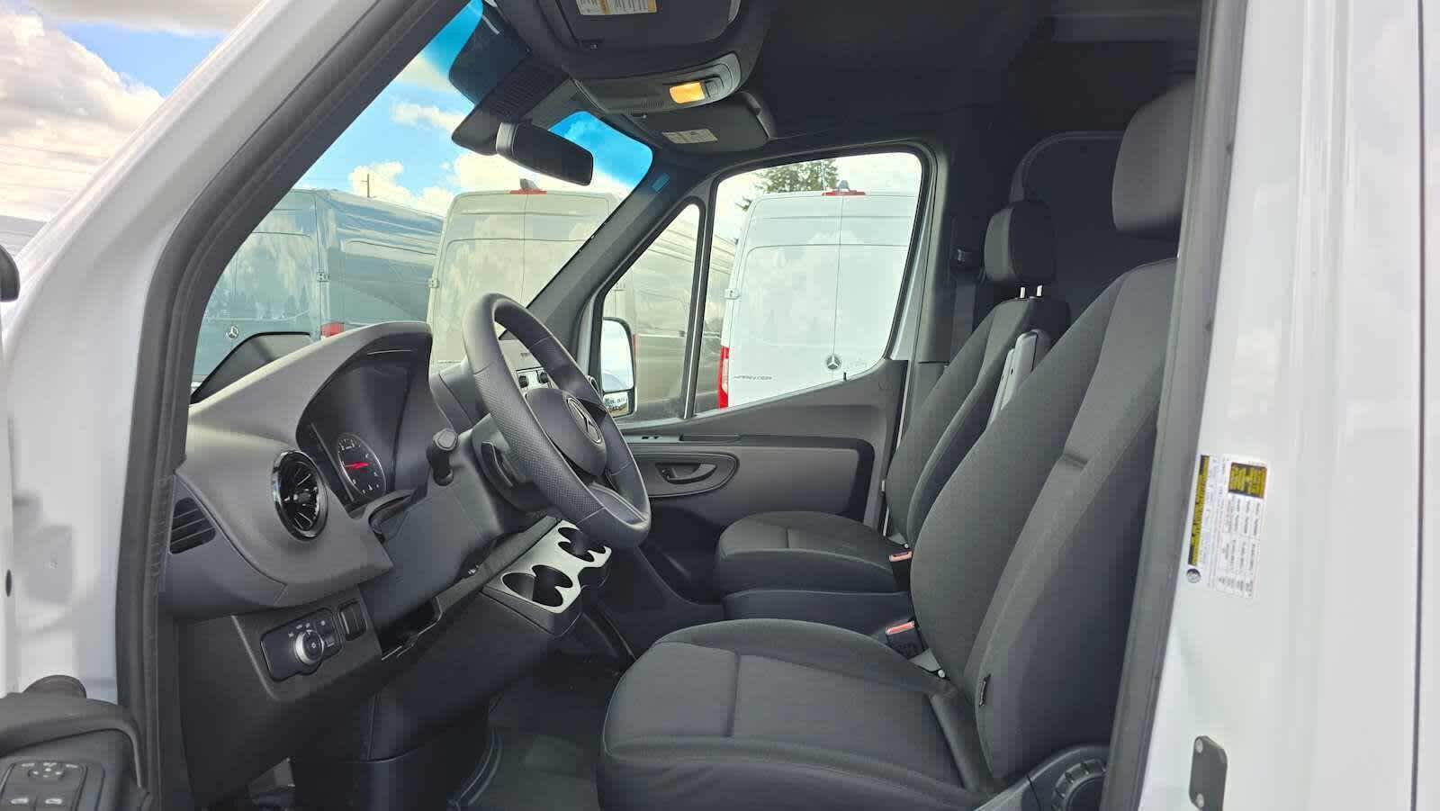 2025 Mercedes-Benz Sprinter Cargo Van 2500 Standard Roof I4 Diesel 144 RWD