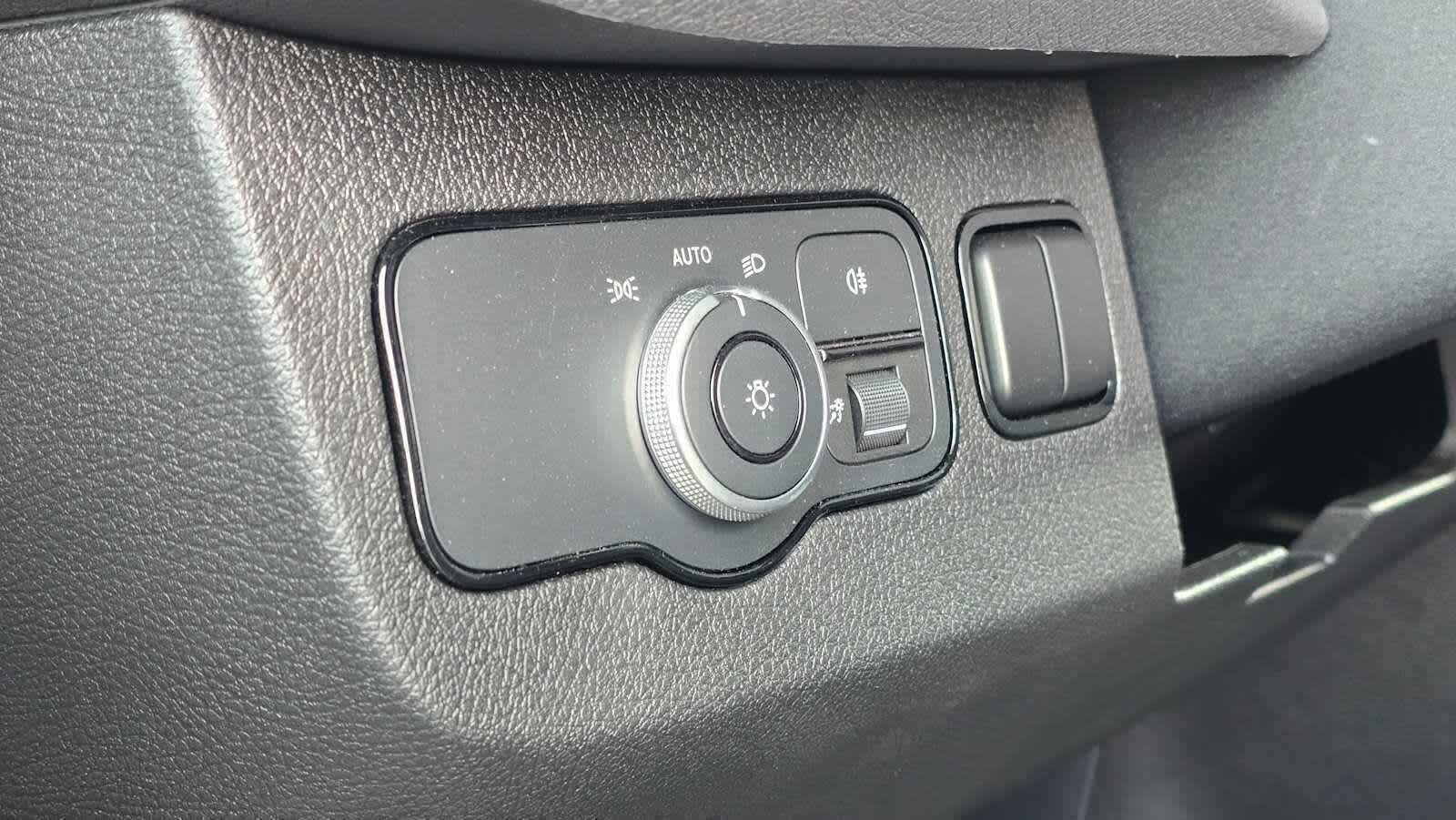 2025 Mercedes-Benz Sprinter Cargo Van 2500 Standard Roof I4 Diesel 144 RWD