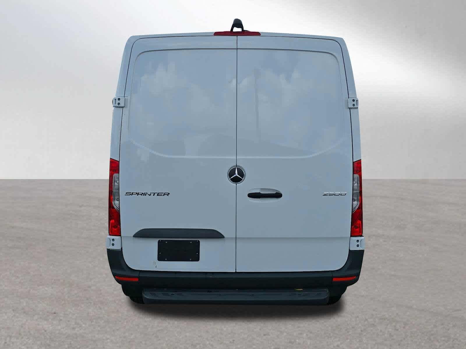 2025 Mercedes-Benz Sprinter Cargo Van 2500 Standard Roof I4 Diesel 144 RWD