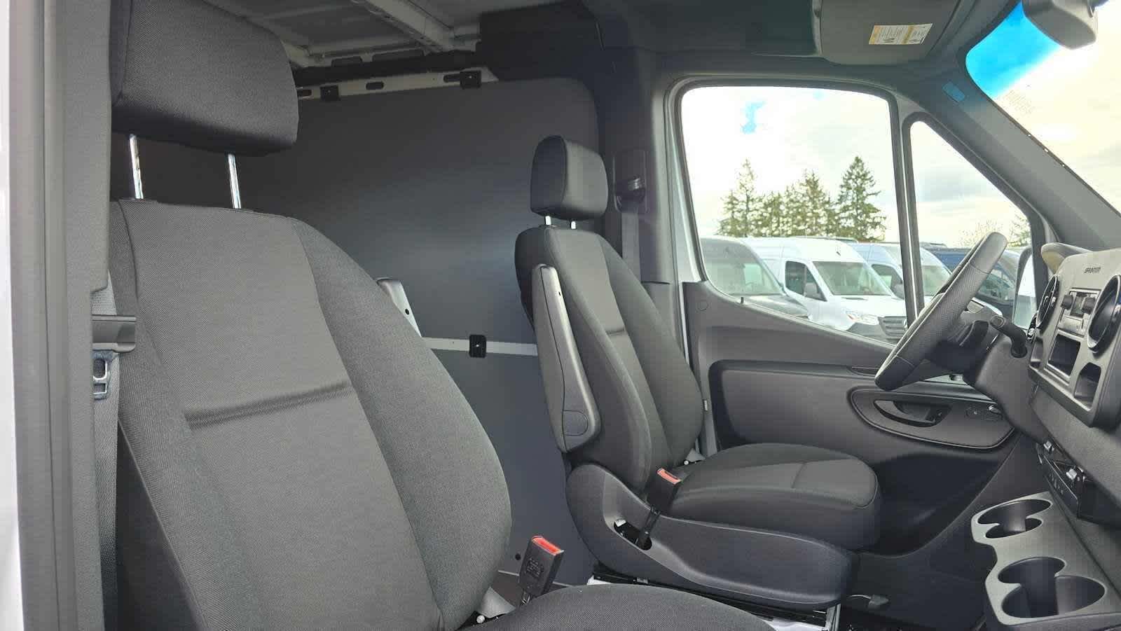 2025 Mercedes-Benz Sprinter Cargo Van 2500 Standard Roof I4 Diesel 144 RWD