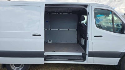 2025 Mercedes-Benz Sprinter Cargo Van 2500 Standard Roof I4 Diesel 144 RWD